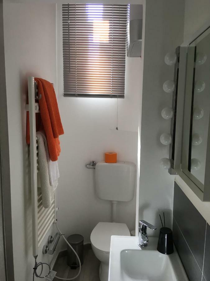 Vanchigliart Apartment Turin Bagian luar foto